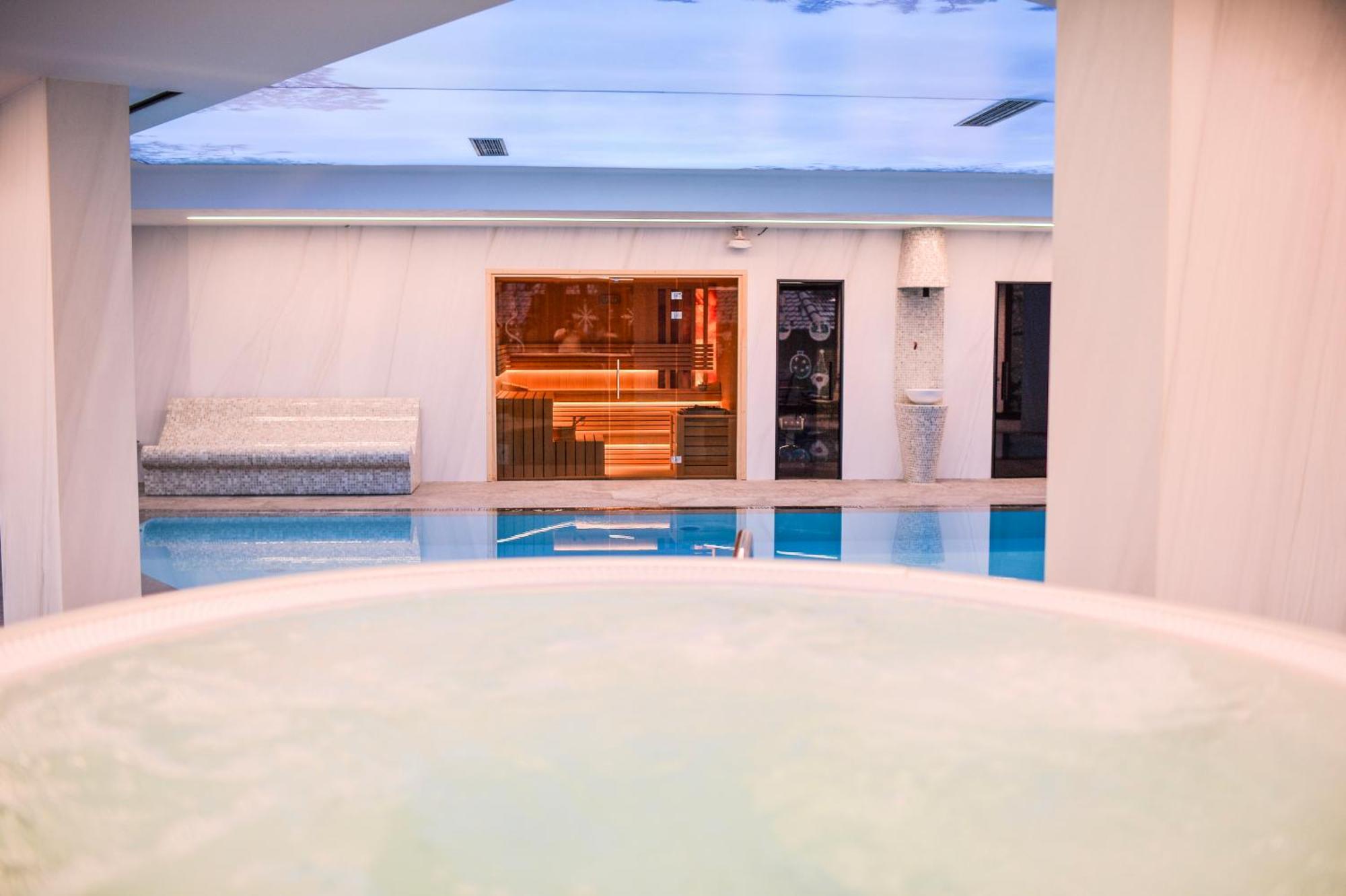 Vila Borova Wellness&Spa Resort ズラティボール エクステリア 写真