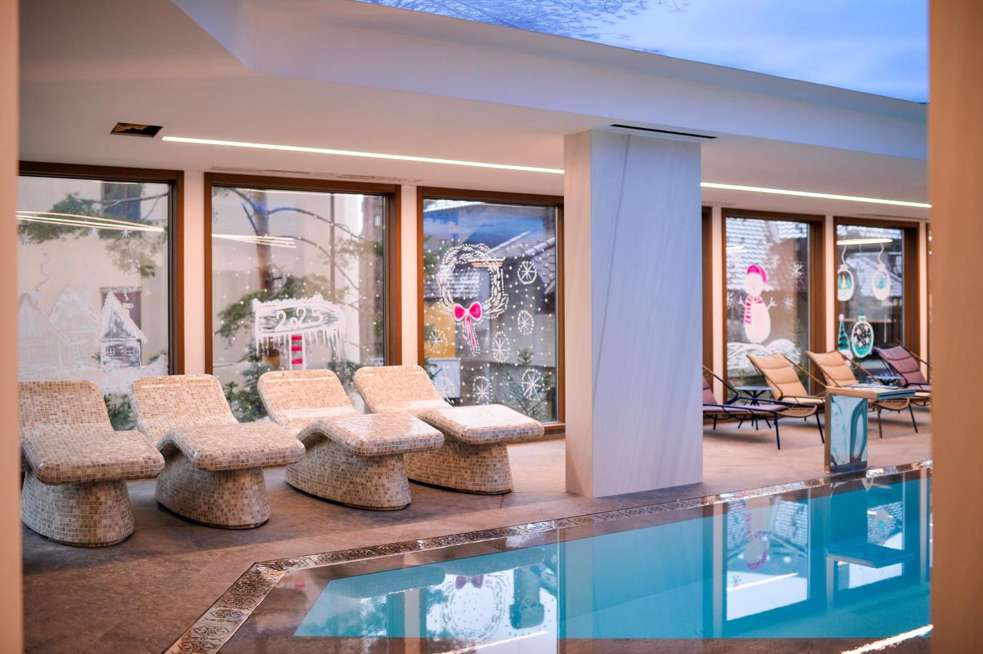 Vila Borova Wellness&Spa Resort ズラティボール エクステリア 写真